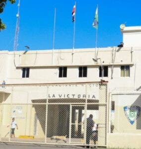 Se fugan tres reclusos de La Victoria tras participar en audiencias en Palacio de Justicia