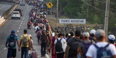Avalancha de 5 mil migrantes en México