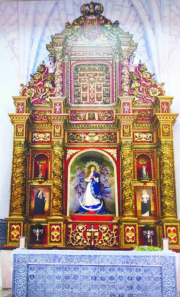 El retablo de la iglesia Regina Angelorum