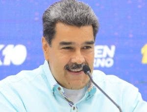 Maduro firma una ley para la protección de los activos