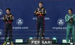 Verstappen y Checo siguen dando cátedra