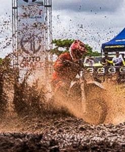 Piloto de Costa Rica triunfa en el Nacional de Motocross