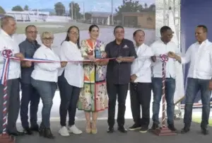 Gobierno entrega 5 instalaciones en Las Matas Farfán