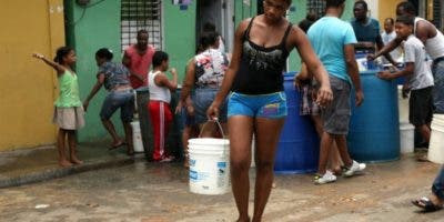 Autoridades racionan servicio agua por la sequía