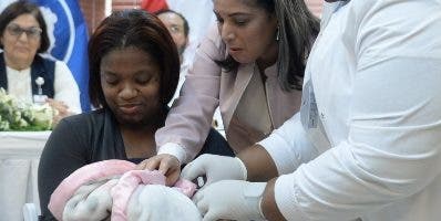 Salud aplica fármaco evitar muertes bebés