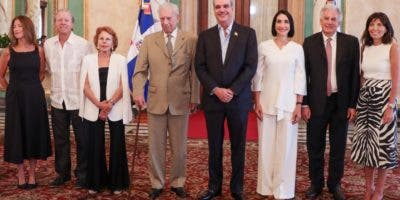 Vargas Llosa recibe la nacionalidad dominicana