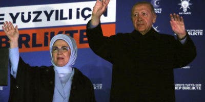 presidente de Turquía afronta con ventaja la reelección en segunda vuelta, ante una oposición debilitada