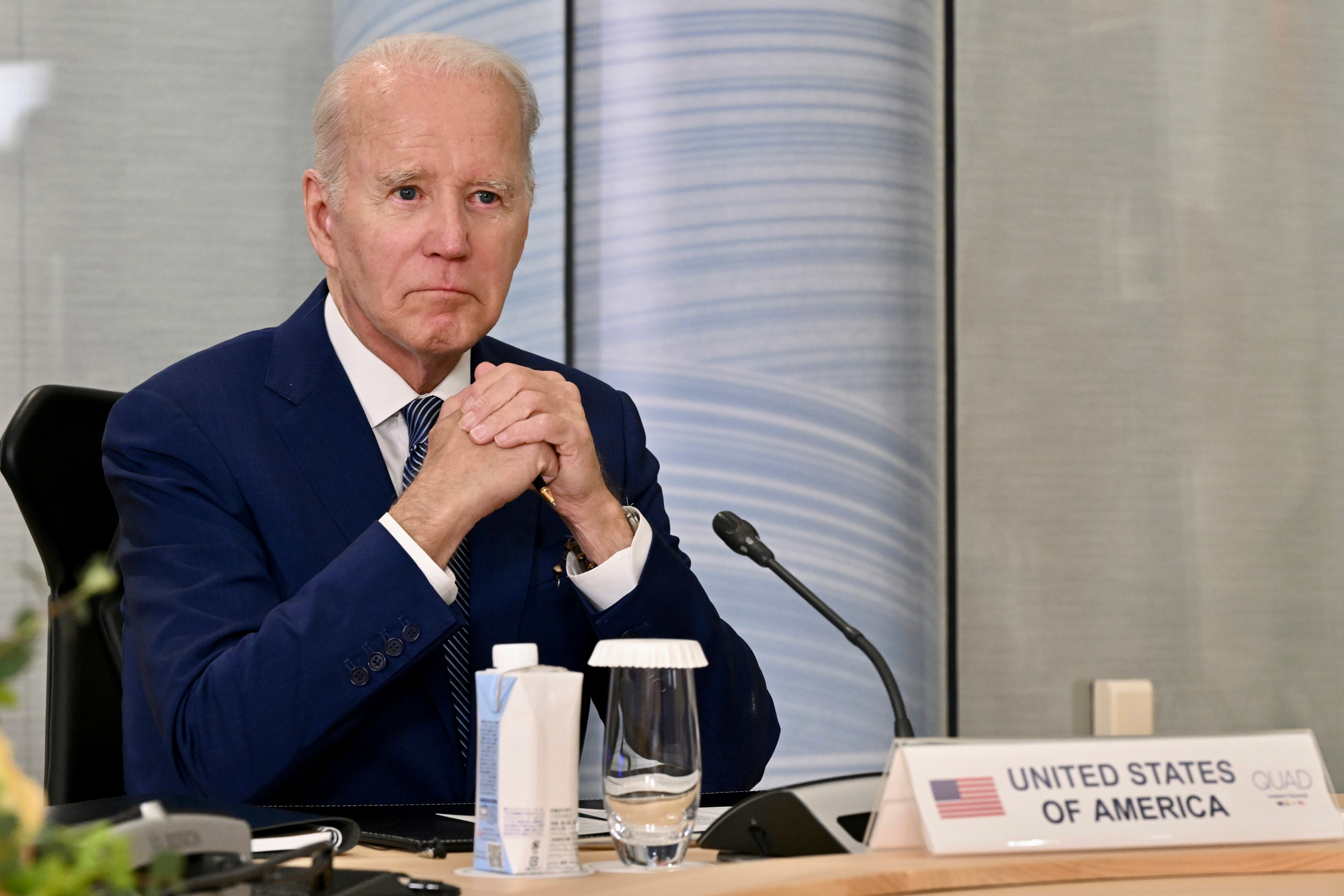 Biden manda callar a un periodista en una reunión con Albanese en los márgenes del G7