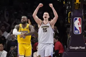 La NBA regresa con un desfile de estrellas a por la corona de Jokic y los Nuggets