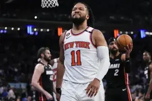 Brunson anota 38 puntos y Knicks derrota al Heat