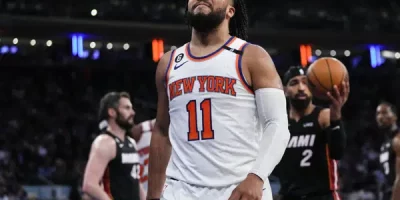 Brunson anota 38 puntos y Knicks derrota al Heat