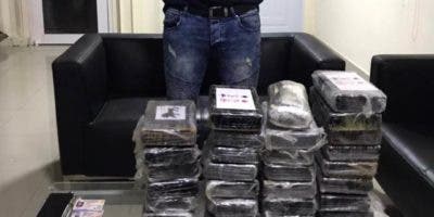 DNCD ocupa 32 paquetes de cocaína en Barahona