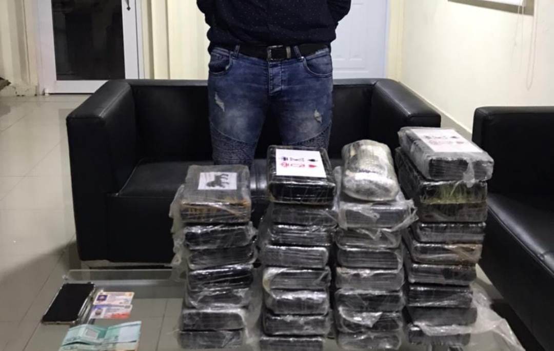 DNCD ocupa 32 paquetes de cocaína en Barahona
