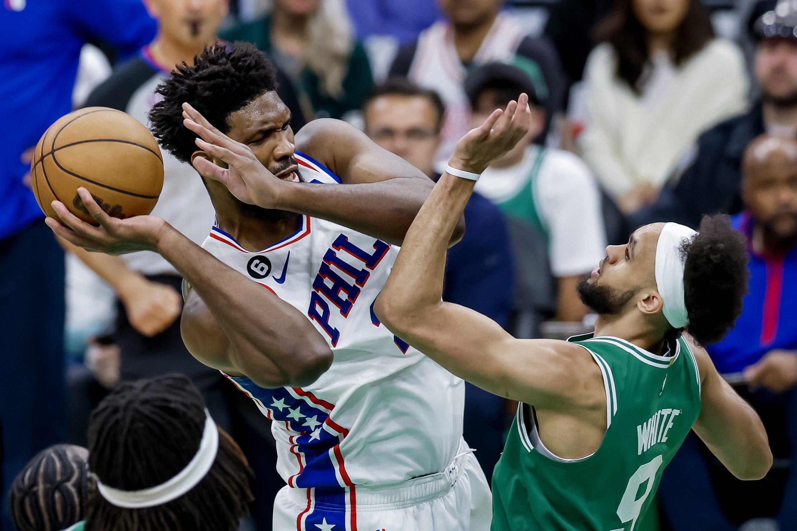 Los Celtics revientan el regreso de Embiid ya como MVP