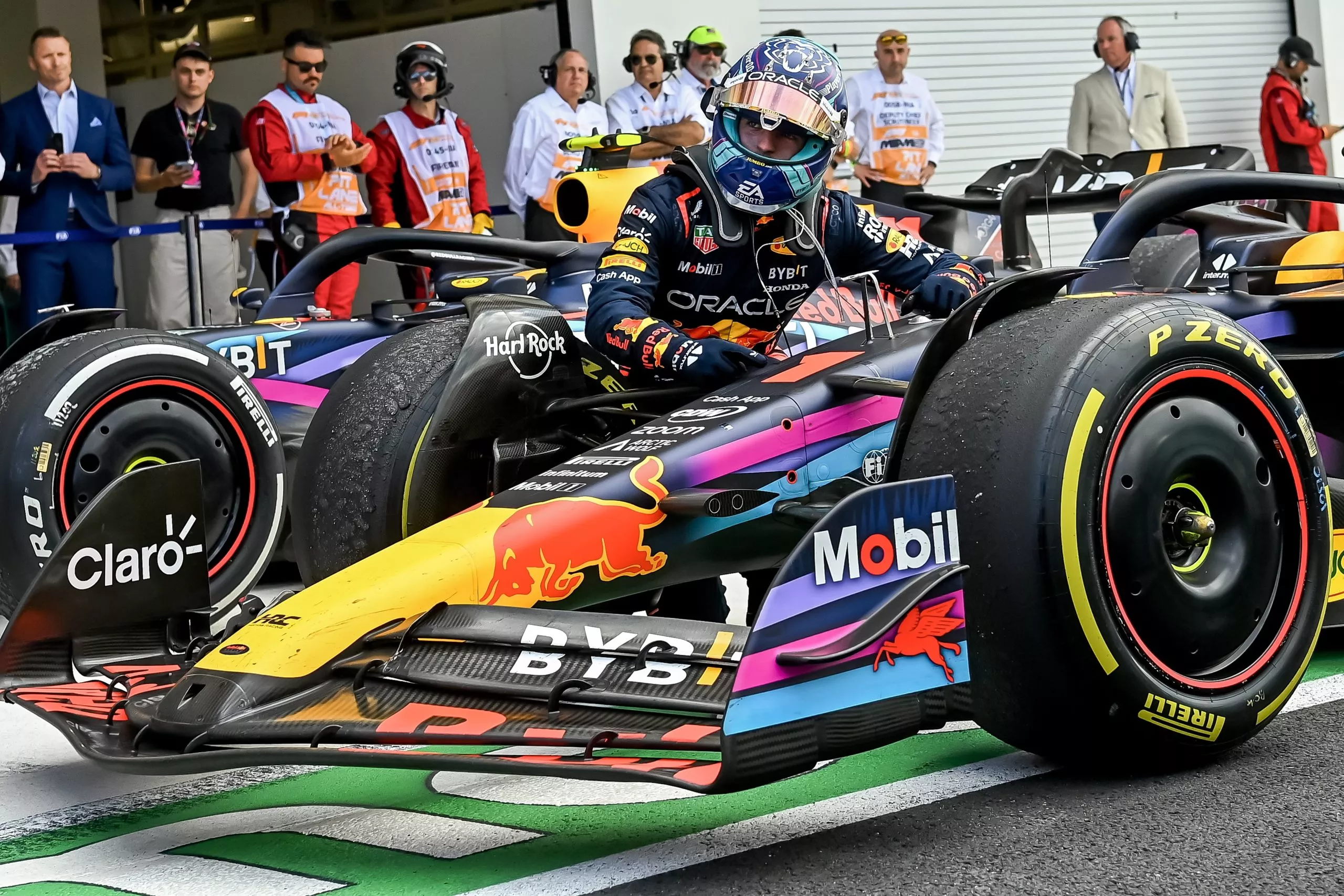 Verstappen gana en Miami, delante de 'Checo' y de Alonso; y refuerza liderato