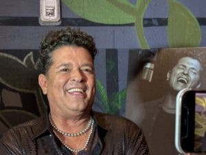 Carlos Vives, Shakira y Alejandro Fernández reclaman papel pionero de fusiones musicales