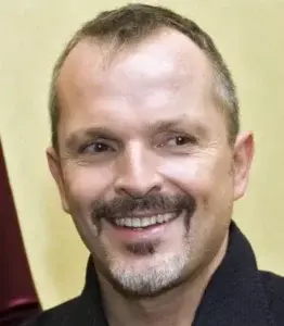 Bosé gana la demanda por sus hijos