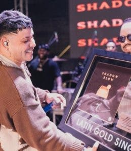 Shadow Blow,  disco de oro por “Mensaje directo”