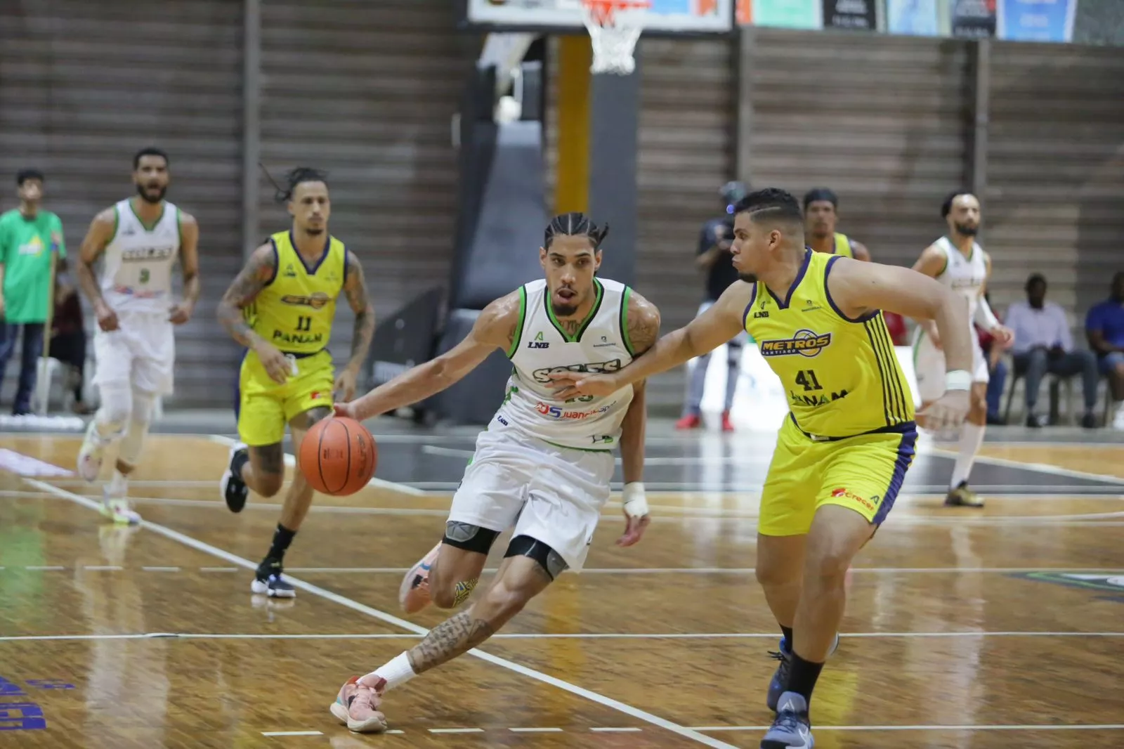 Soles y Cañeros se destacan en jornada de la LNB