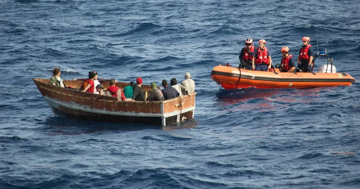 Guardia Costera repatria 96 inmigrantes a R.D tras intentar entrar a Puerto Rico