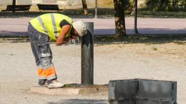 El Gobierno español prohíbe algunos trabajos cuando haya alertas de calor