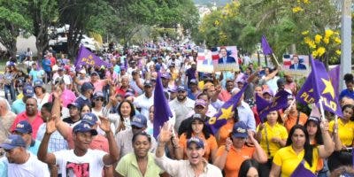 PLD realiza manifestación en Santiago para denunciar precariedad de trabajadores