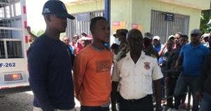 Apresan en RD pandillero haitiano y lo entrega a las autoridades de Haití