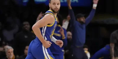 Curry gana el premio Kareem Abdul-Jabbar Social Justice
