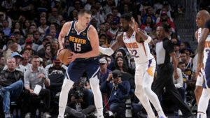 Jokic facilita segunda victoria de Denver  sobre Phoenix