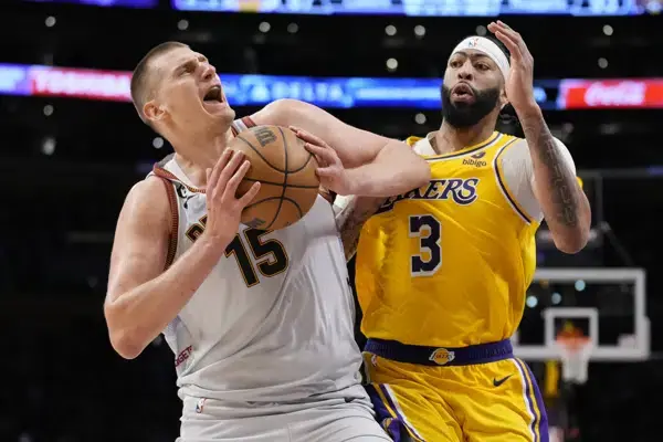 Jokic lleva a Denver a vencer Lakers y llegar a sus primeras Finales de la NBA