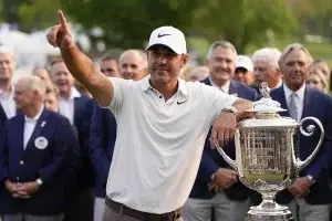 Brooks Koepka ofrece otra gran actuación para ganar la PGA