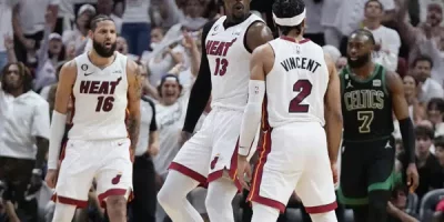 Heat supera a los Celtics 128-102 y toma una ventaja de 3-0 en las finales de la Conferencia Este