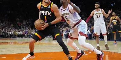 Booker, Durant se combinan para 86 cuando los Suns cortan el liderazgo de la serie de los Nuggets