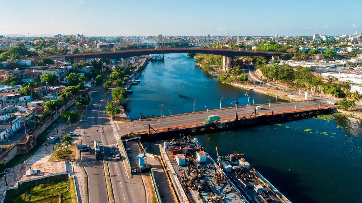 Puente Flotante estará cerrado por una hora este sábado