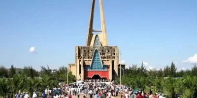 Estudio revela que el 85,4 % de los dominicanos afirma creer en los milagros