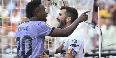 Disputa por el racismo en el fútbol de Vinícius enciende un acalorado debate en España