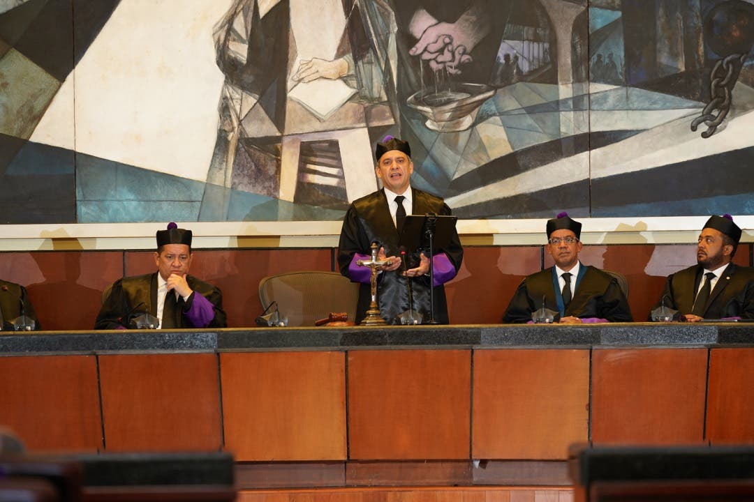 Presidente de la SCJ exhorta a jueces velar por sistema de justicia sin ceder a presiones