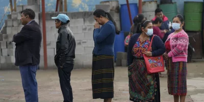 Guatemala comienza el conteo de votos tras el cierre de urnas en elecciones presidenciales