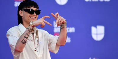Quién es Peso Pluma, el nuevo fenómeno musical que superó a Bad Bunny