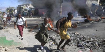 EEUU insta a sus ciudadanos a abandonar Haití lo antes posible