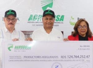 Agrodosa entrega apoyo al sector agrícola