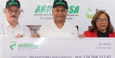 Agrodosa entrega apoyo al sector agrícola