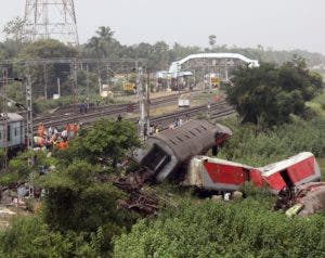 Las autoridades indias explican tragedia trenes