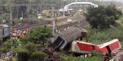 Las autoridades indias explican tragedia trenes