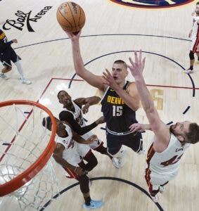 Jokic recomienda el juego en equipo clave Nuggets vencer Heat