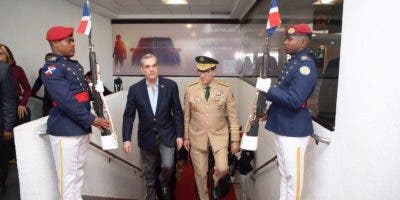 Abinader salió hacia Guyana para fortalecer relaciones diplomáticas