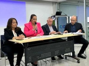 Unos 40.000 empleos podrían desaparecer en Puerto Rico en dos años por aumentos en la luz