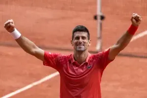 Novak Djokovic ya está en Wimbledon