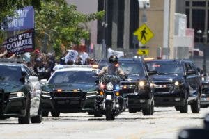 Trump llega al tribunal federal de Miami para audiencia por documentos clasificados