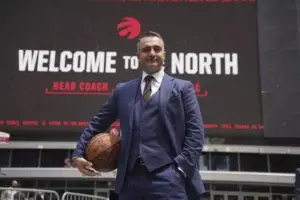 Los Toronto Raptors presentan a Darko Rajakovic como su nuevo entrenador